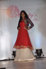 at Grand Fashion hub website launch in Juhu, Mumbai on 15th April 2013 (32).JPG